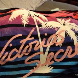 Victoria secrets beach towel 80s design